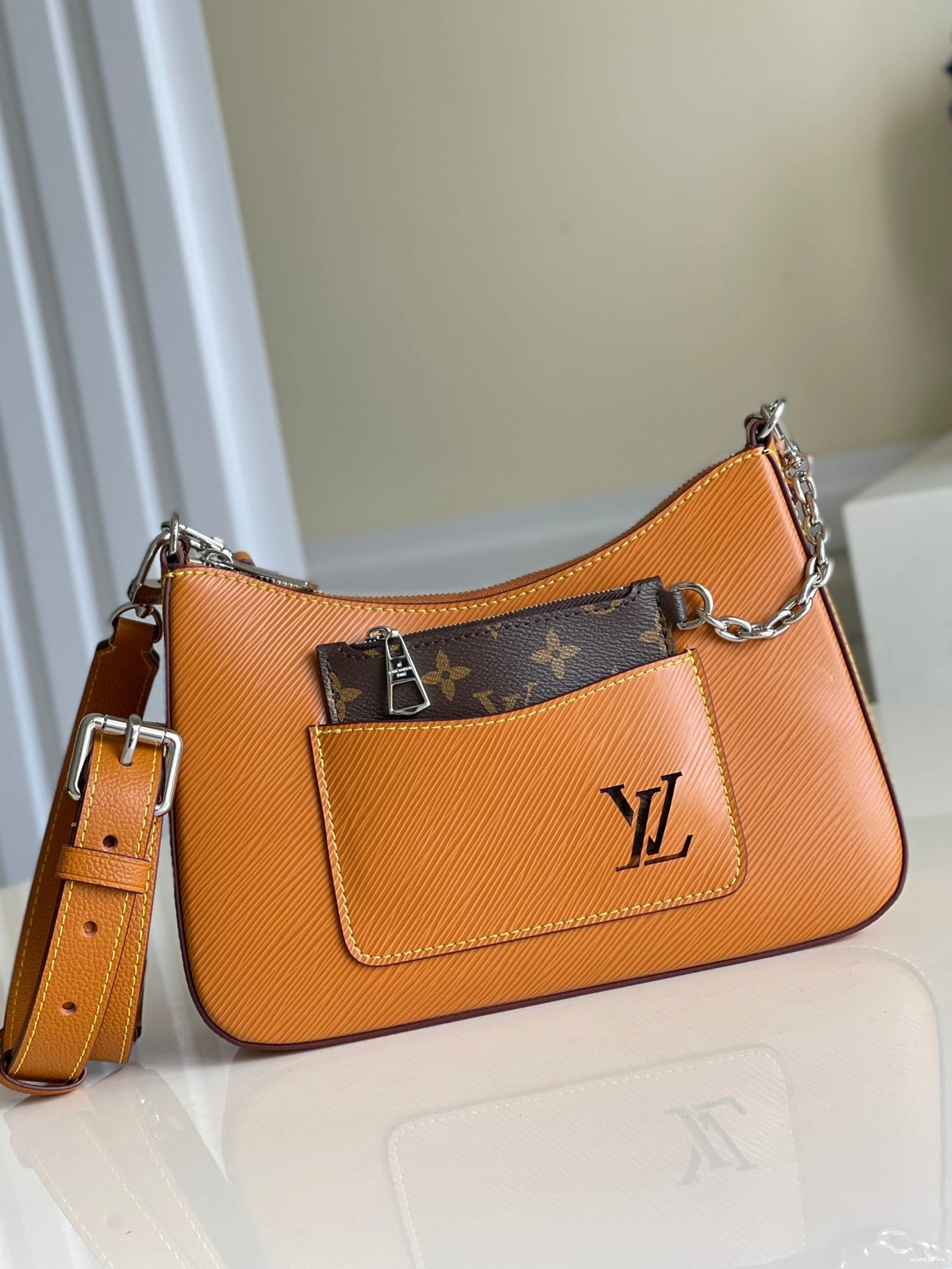 WIS VUITTON LOUIS MARELLE 0202